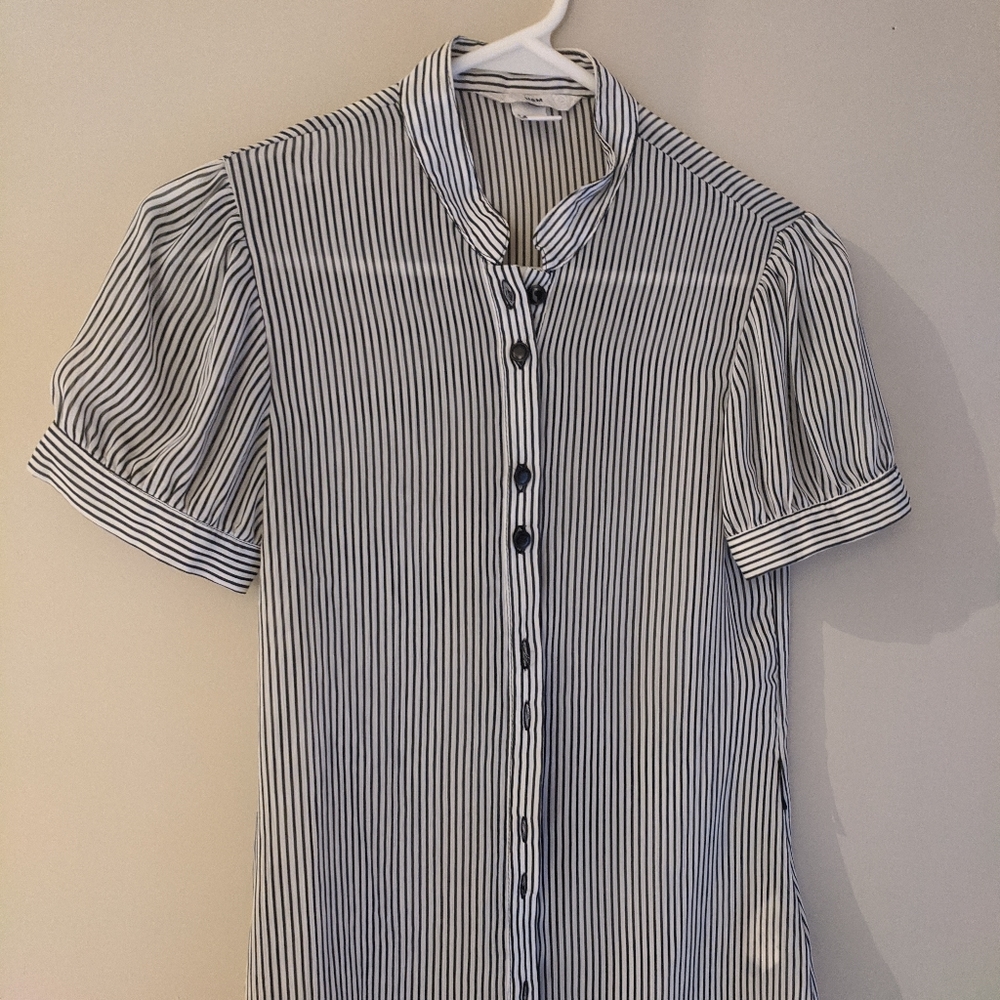 H&M Black and White Short Sleeve Dress Top